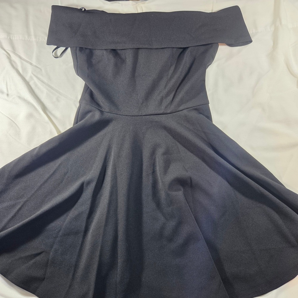 B. Darlin Women Black Off The Shoulder Fit and Flare Dress Size 7/8 4XGM903